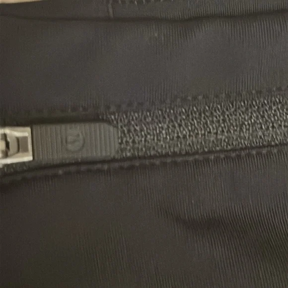 lululemon athletica Women's Black Athletic Shorts - Picture 4 of 8